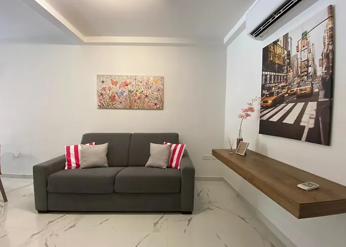R1 Cosy Double Room In Msida Flat