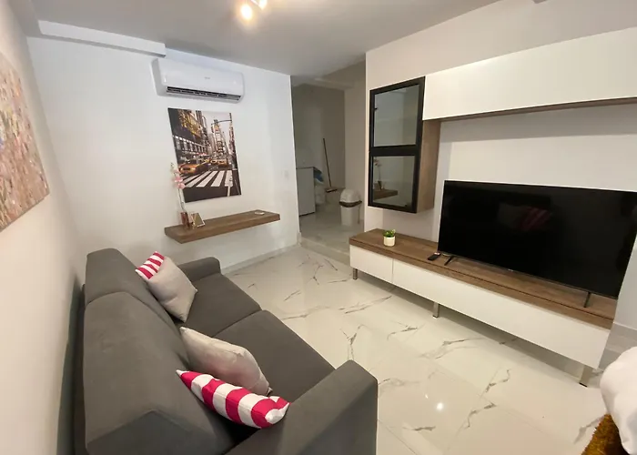 R1 Cosy Double Room In Msida Flat