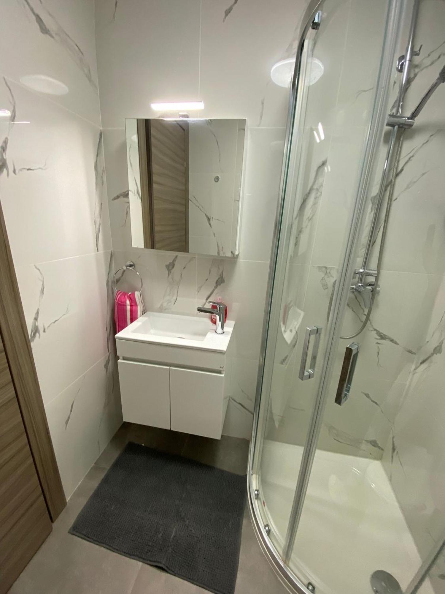 R1 Cosy Double In Flat * Msida